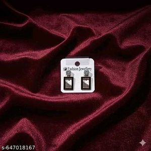 Chic Square Dangle Earrings New With Tags