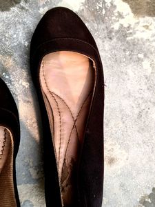 Black Ballerina Flats