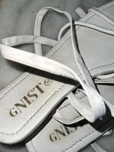 Gnist Tie Up Flats