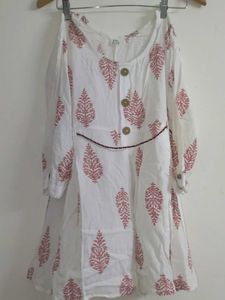 Floral Print Short Kurti With ties Knot