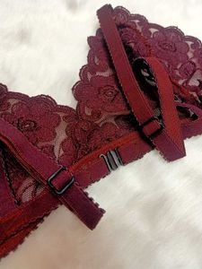 🌹Elegant Burgundy Lace Bra🌹