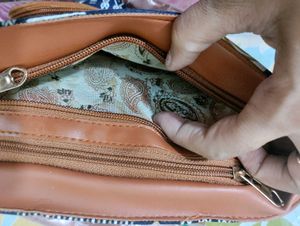 Stylish Handbag &amp; Pouch Set