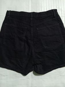 UNIQLO Women Shorts