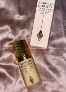 CHARLOTTE TILBURY AIRBRUSH FOUNDATION