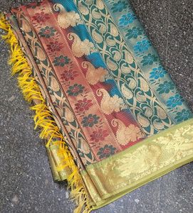Multicolor Pattu Saree[without Blouse]
