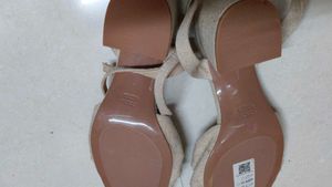 Knot Detail Heeled Sandals