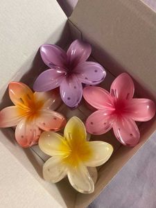 Flower Claw Clips