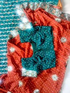 Embellished 2 Saree with  Blouse Combo