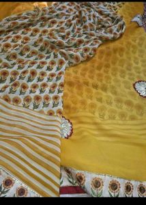 Half Pattern Mustard Yellow 💛 Saree