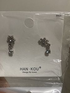 Snowflake Drop Earrings…on discount!!