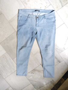 Light Wash Denim Jeans