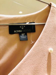 RONNI NICOLE FORMAL DRESS IN SIZE M