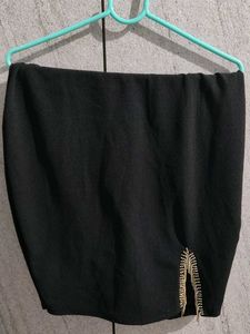 Chic Black One-Shoulder Dress