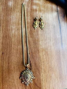 Elegant Necklace & Earring Set