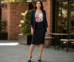 🌸American Eagle Floral Strapless Crop Top🌸