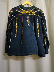 Zara Embroidered Top 💙