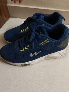 Campus Shoes Looks Like New