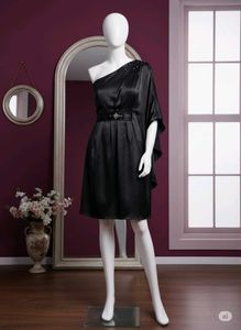 Elegant Black One-Shoulder Dress