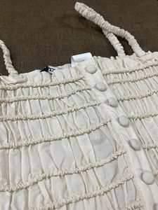 sleeveless westside crop top