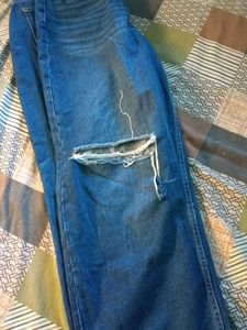 Baggy Ripped Jeans