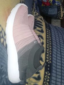 Asian Women&#39;s Casual Shoes