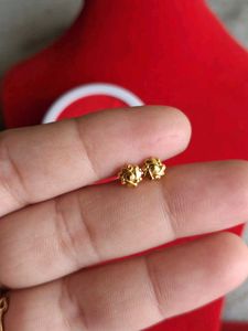 Gold Flower Stud Earrings