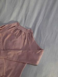 Neck Ripped Top
