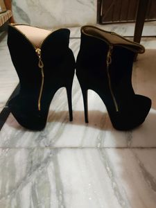 Black Velvet Boots