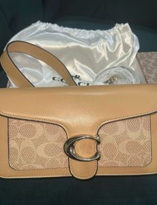 Coach  (first Copy ) Bag + Perfume Free