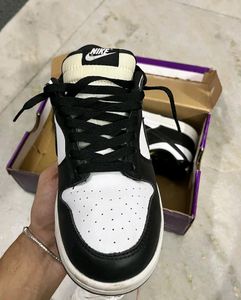 NIKE PANDA DUNKS UK 7