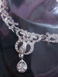 pendent set