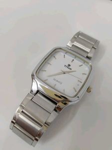 Offer🔥Titan Quartz Watch