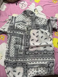 Oversized Shirt With Unique Pattern