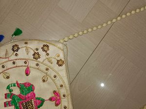 Sling Bag Traditional