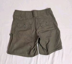H&amp;M Shorts Fixed Price