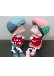 Girlfriend Boyfriend Kissing Hanging Leg Showpiece