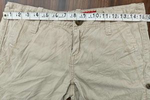 Women&#39;s Beige Shorts