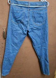 Dress Berry Women&#39;s Mid-Rise Blue Jeans