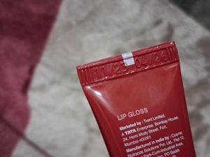 Zudio Plump Lip Gloss