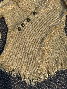 Beautiful Cut Style Woolen Top