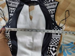 Black &amp; White Geometric Sleeveless Dress