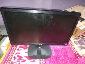 LG Monitor... 18 Inch