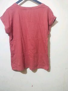 Coral &#34;V Busy&#34; Graphic Tee