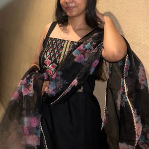 Customized Black Kurti Set