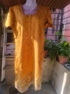 beautiful yellow kurti and dupatta