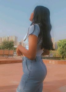Cute Cropped Tee & Denim Skirt Set