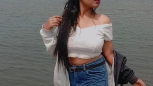 White Cute Top😍