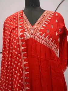 Women Kurta With Pant And dupatta Rayon