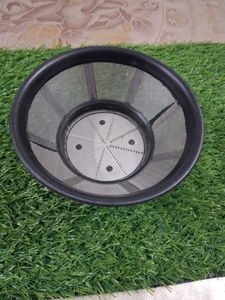 Juicer Inside Lid in Good Condition