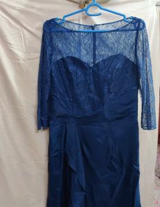 🆕 Navy Sweetheart Gown
